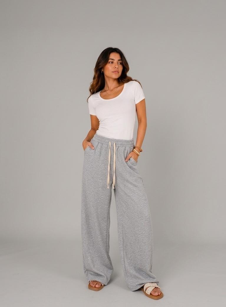 Wide-leg sweatpants